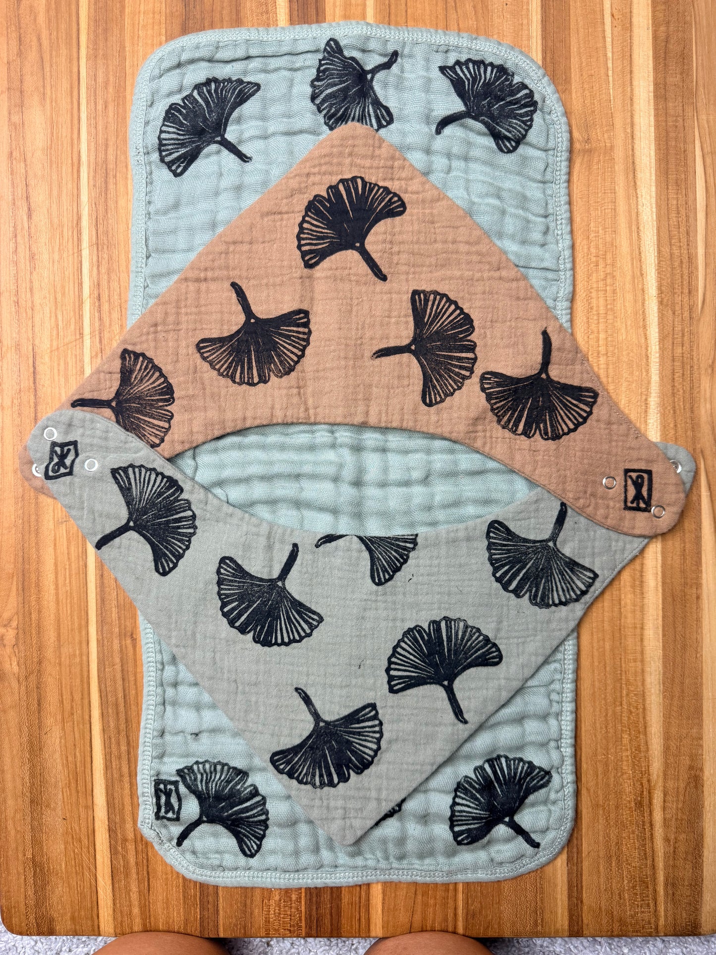 Burp Cloth & Bandana Bib Set - Gingko